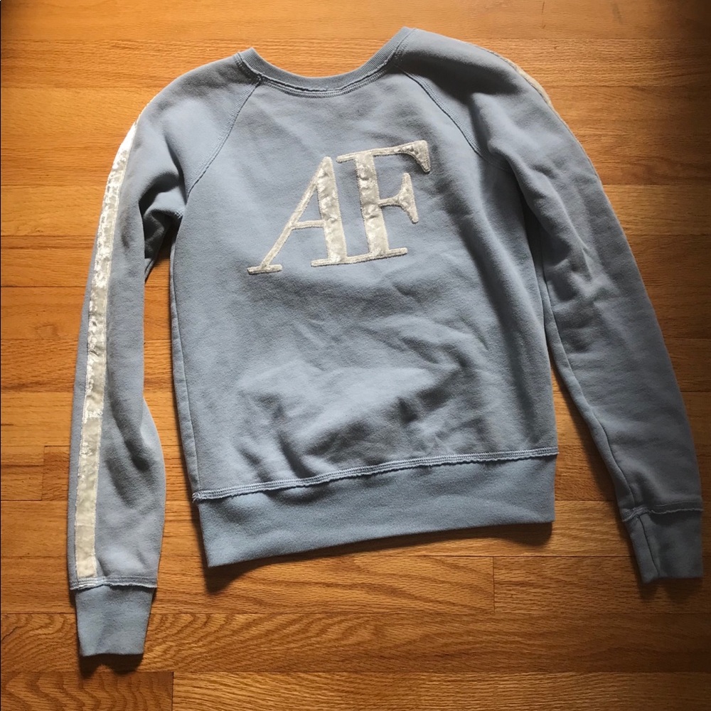 Abercrombie and Fitch blue sweatshirt
